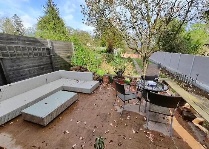 Romantic With Big Terrace And Garden View *